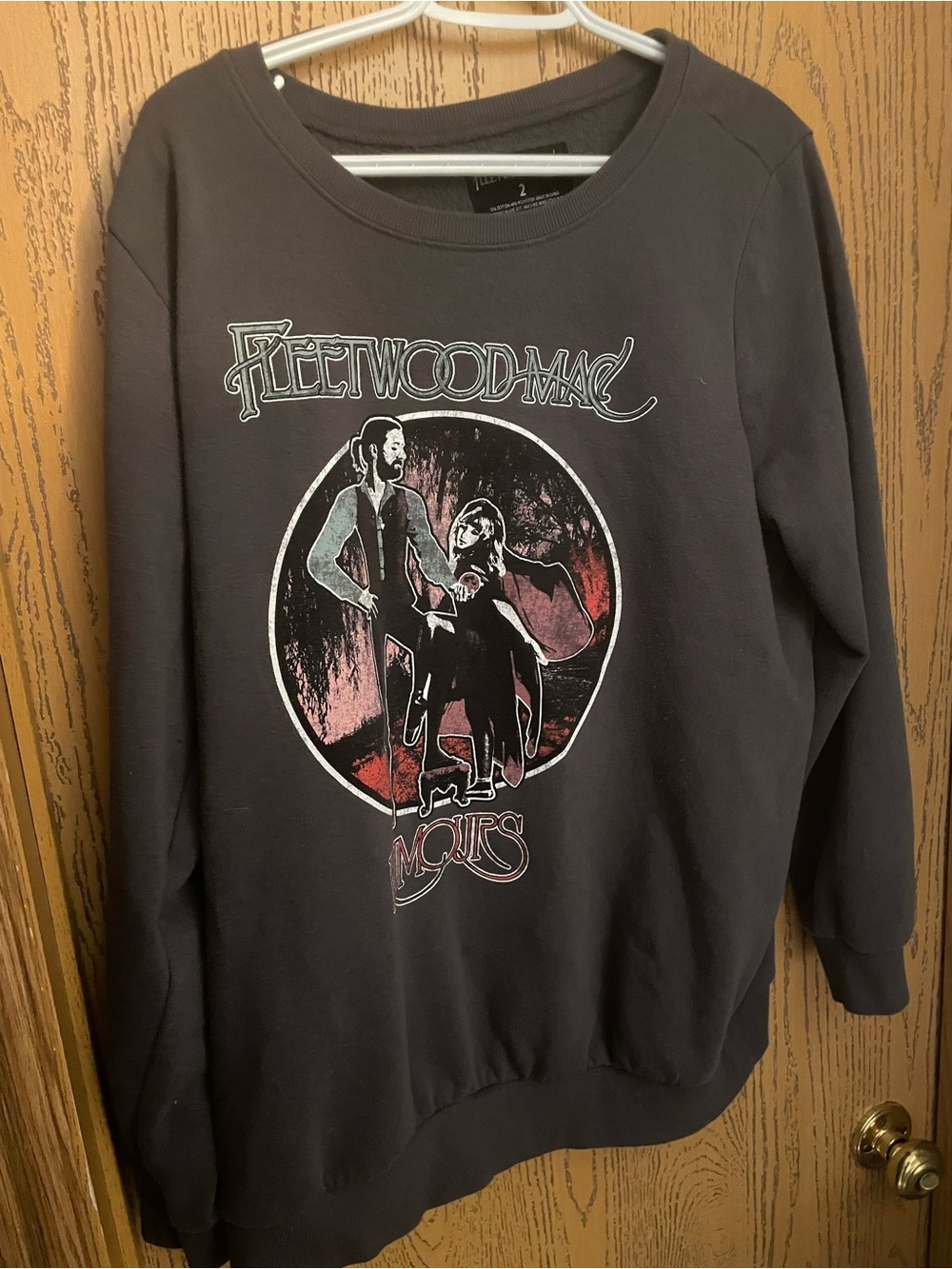 Fleetwood Mac “Rumours” Graphic Crewneck Sweatshirt – Size 2 (Women’s Plus Size)